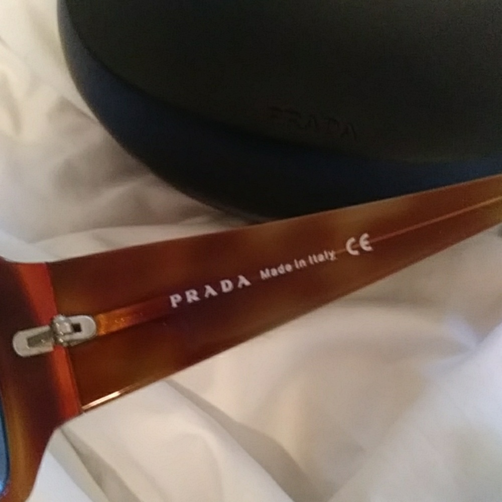 COPY - Men's...Prada sunglasses! - Picture 5 of 6